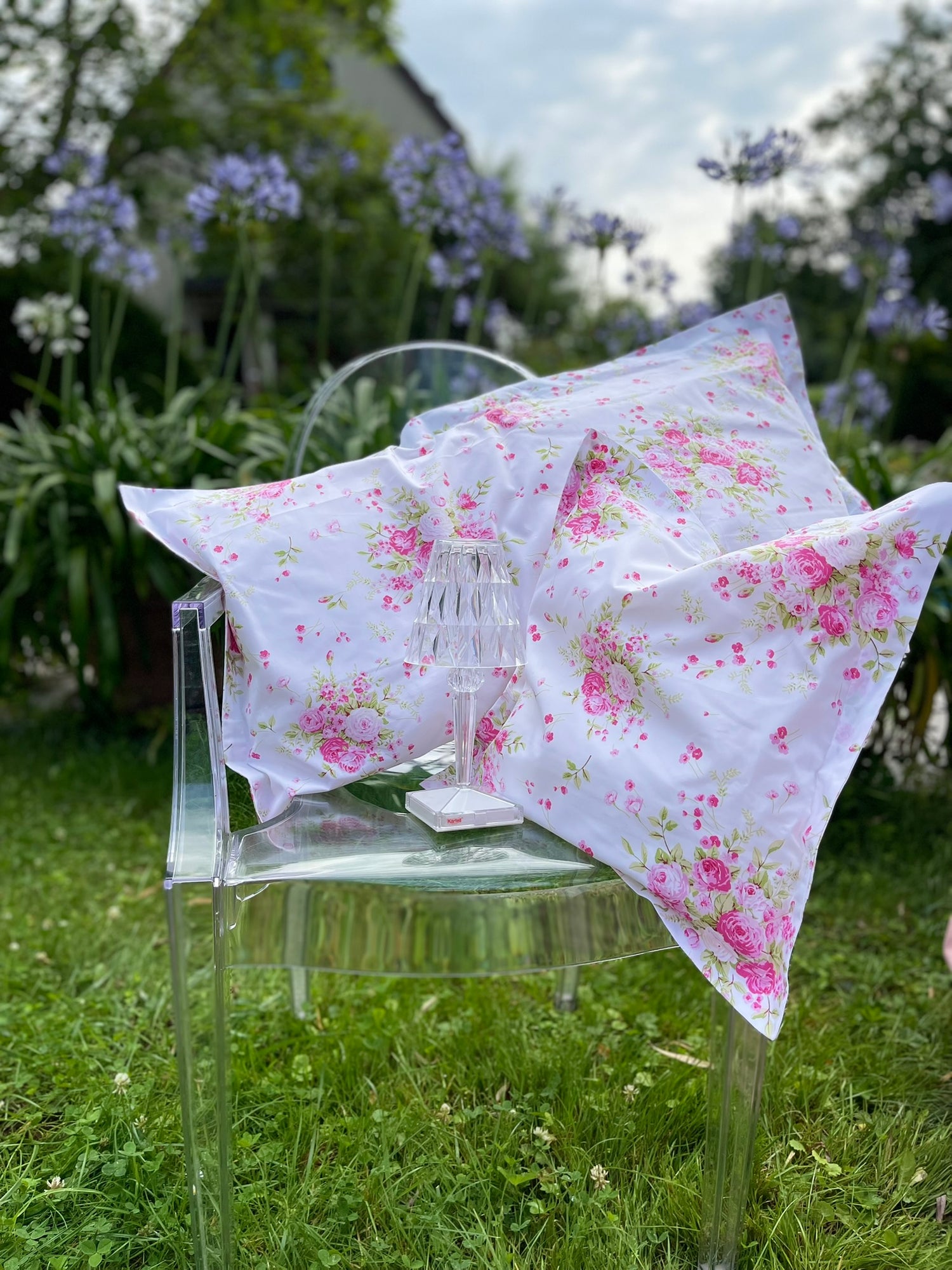 Nahaufnahme des Kissenbezugs Rosalyn – elegant &amp; hochwertig.
