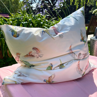 Kissenbezug Exotische Vögel kombiniert mit LuxCocoon Bettwäsche aus Mako-Satin