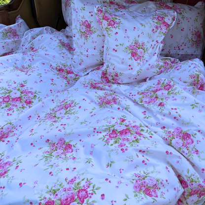 Kissenbezug Rosalyn passend zur LuxCocoon Bettwäsche – harmonisches Set aus floralem Mako-Satin-verschiedene Kissengrößen