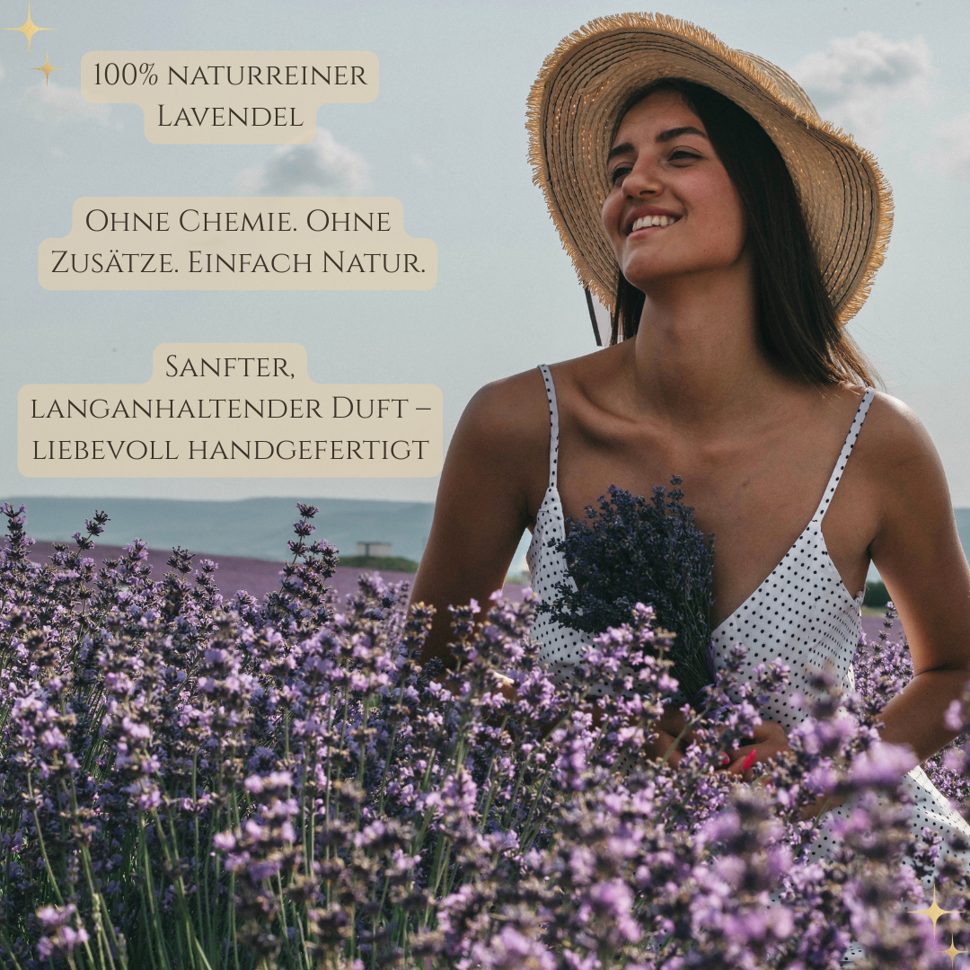 Frau im Lavendelfeld mit naturreinem Lavendel – hochwertige, chemiefreie Qualität für langanhaltenden Duft von LuxCocoon.
