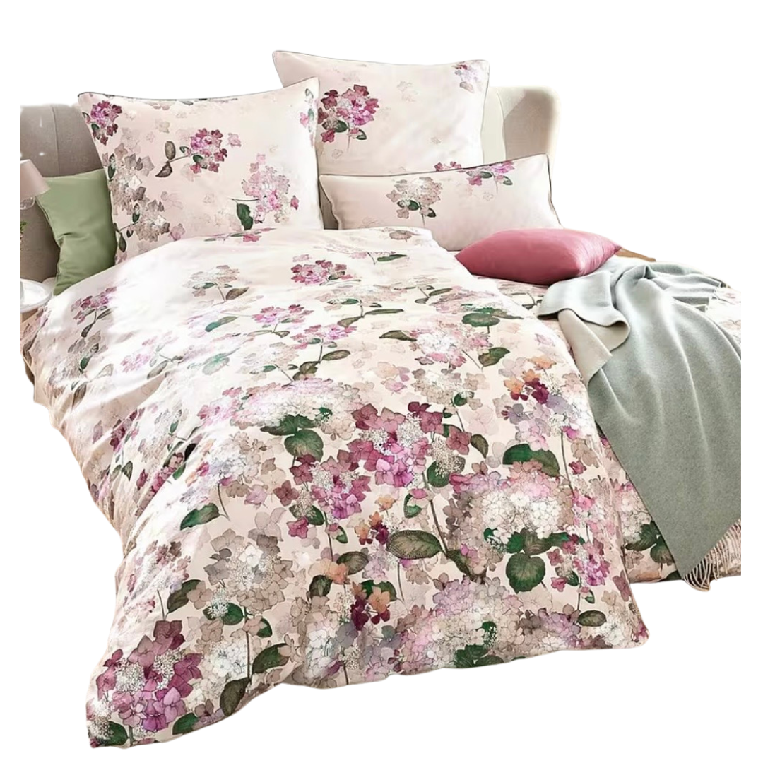 Mako-Satin Bettwäsche Bellagio von LuxCocoon mit floralen Hortensienmotiven in edlem Design
